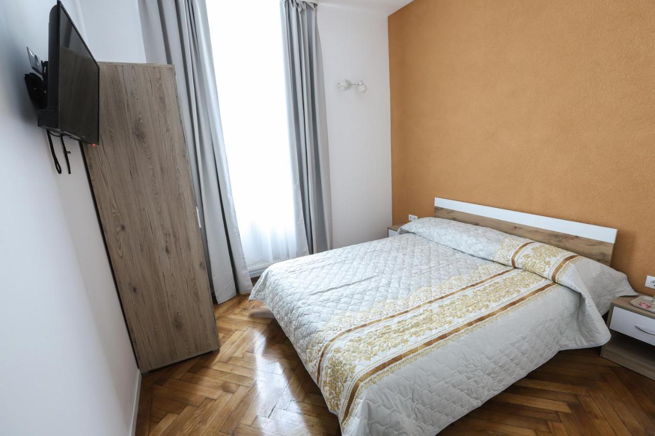 Floasiu Residence Guesthouse Sibiu Exterior foto